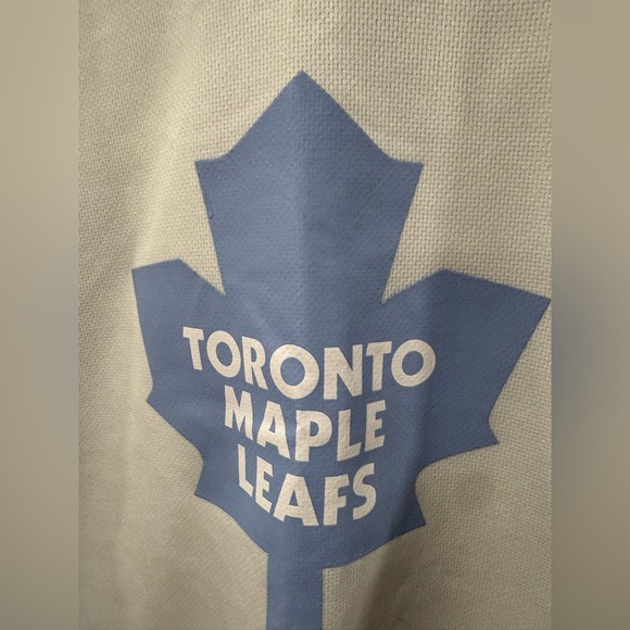 Toronto Maple Leafs Women’s NHL Hockey Jersey - Picture 4 of 8